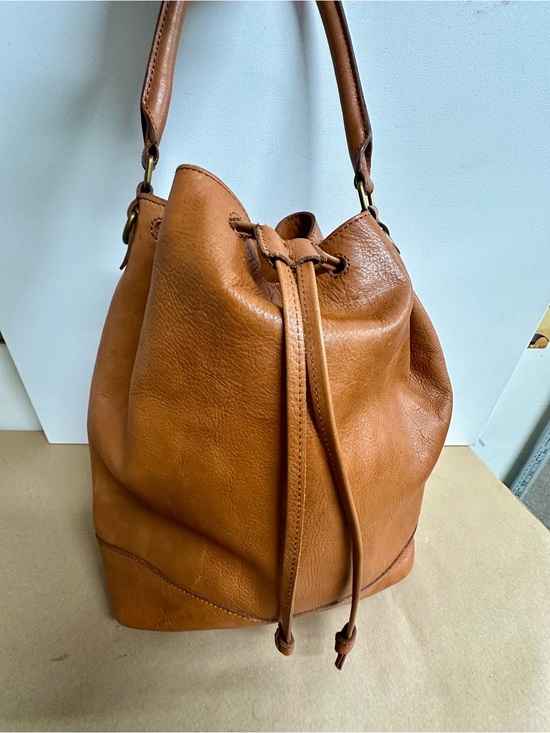 Madewell Handbags - Madewell Brown Leather Drawstring Bucket Bag